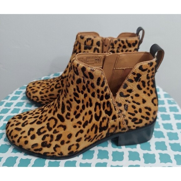 Vionic Clara Genuine Calf Hair Leopard Print Booties size 6 - Picture 2 of 12